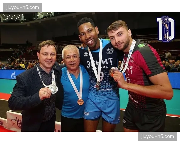 俄超男排半决赛首回合，喀山泽尼特主场轻松取胜