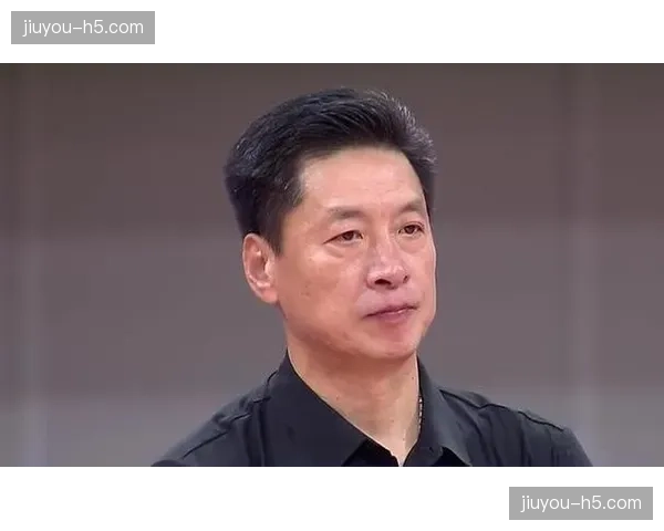 名帅李春江5月现身总决赛看台，重点考察各队定位球攻防体系